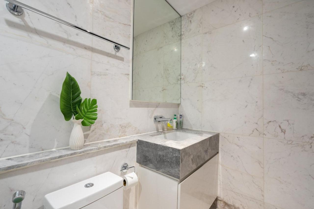 مدينة هوشي منه Luxury D1Mension In District 1 Freepoolsaunagym المظهر الخارجي الصورة